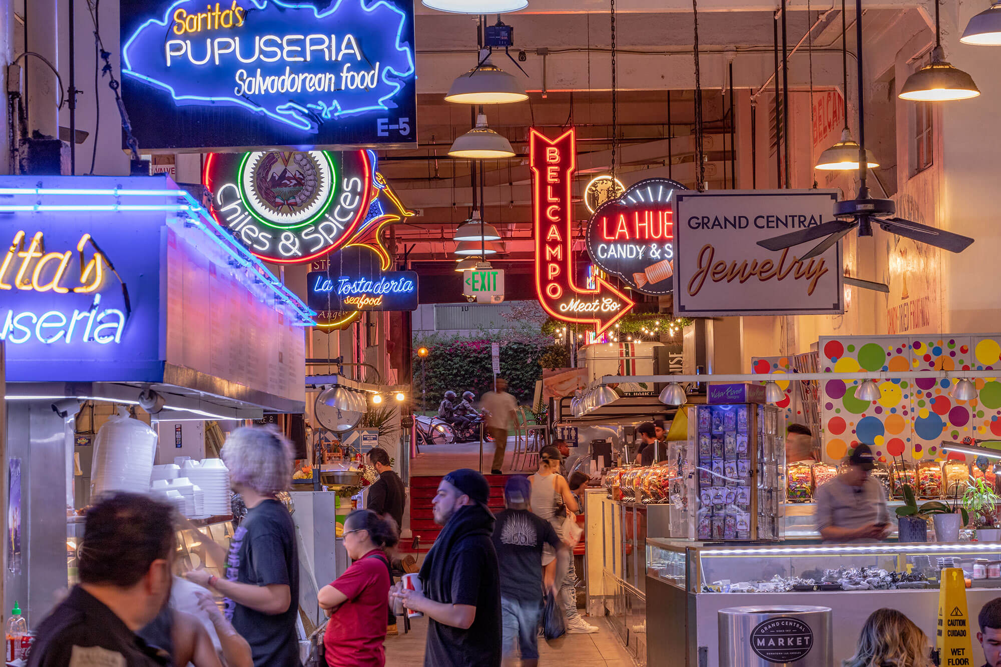 Photos: Downtown L.A.'s historic Grand Central Market - Los Angeles Times